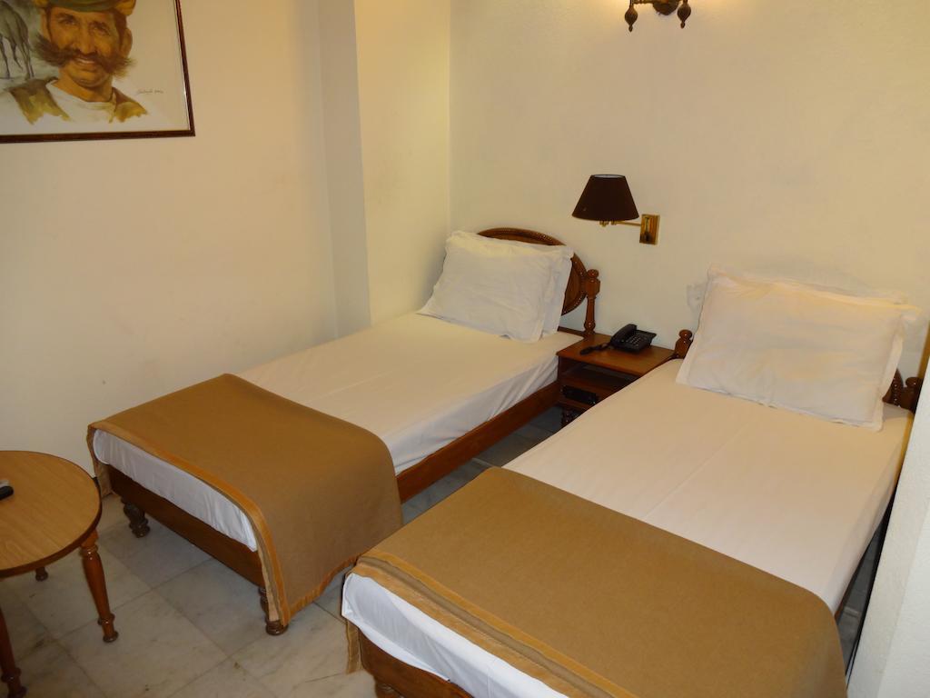 Hotel Alka Premiere Nowe Delhi Pokój zdjęcie